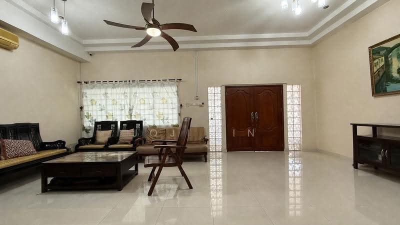 Pasir Ris Beach Park, Pasir Ris Avenue, Pasir Ris / Tampines, 5 Bedrooms, 2,200 sqft, Terraced House For Sale, by Joji Lin, 500279652 - PropertyGuru.com.sg