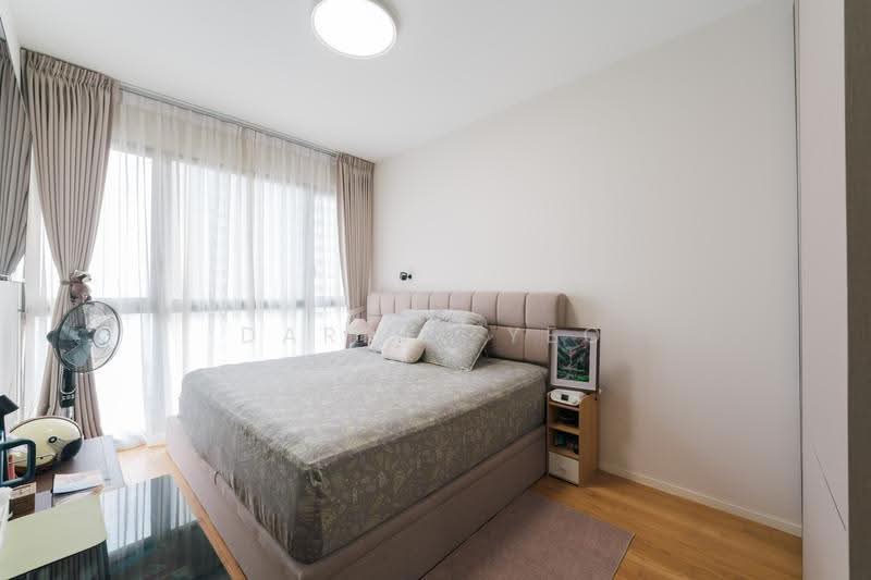 Clavon, Clementi Avenue 1, Buona Vista / West Coast / Clementi New Town, 4 Bedrooms, 1,356 sqft, Condominium For Sale, by Darrel Yeo, 500279660 - Master Bedroom - PropertyGuru.com.sg