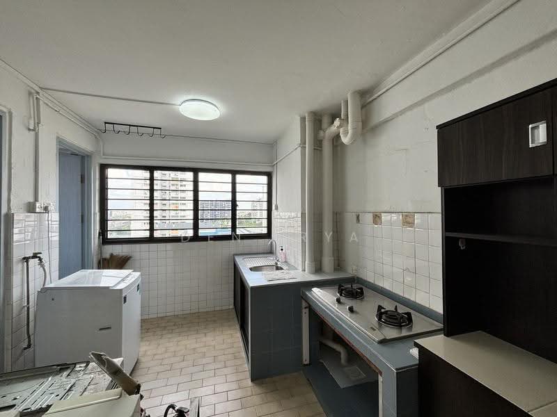 57 New Upper Changi Road, 57 New Upper Changi Road, Bedok / Upper East Coast, 2 Bedrooms, 646 sqft, HDB Flat For Sale, by Den Irya, 500279671 - Kitchen - PropertyGuru.com.sg