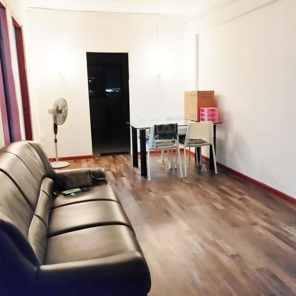 57 New Upper Changi Road, 57 New Upper Changi Road, Bedok / Upper East Coast, 2 Bedrooms, 646 sqft, HDB Flat For Sale, by Den Irya, 500279671 - Living Room - PropertyGuru.com.sg