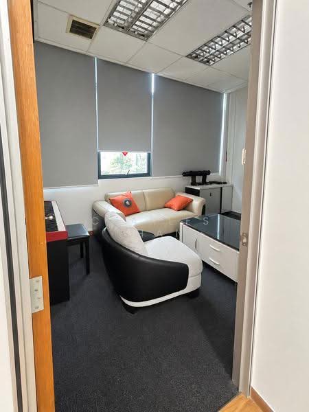 Vertex, 33 Ubi Avenue 3, Eunos / Geylang / Paya Lebar, 1,200 sqft, Light Industrial (B1) For Rent, by Charles Phan, 500279672 - Study - CommercialGuru.com.sg