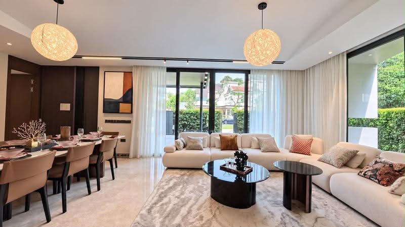 **LANDED7772**@D21 SERENE GREENERY BRAND NEW SEMI DETACHED, Near Bukit Nature Reserve, Clementi Park / Upper Bukit Timah, 5 Bedrooms, 5,436 sqft, Semi-Detached House For Sale, by Max Toh, 500279679 - Living Room - PropertyGuru.com.sg