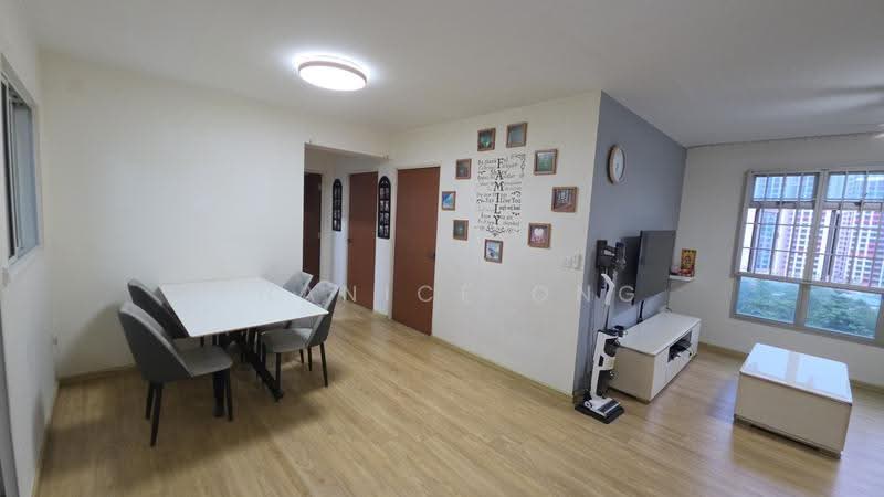 815A Choa Chu Kang Avenue 7, 815A Choa Chu Kang Avenue 7, Dairy Farm / Bukit Panjang / Choa Chu Kang, 3 Bedrooms, 1,001 sqft, HDB Flat For Sale, by Shanice ONG, 500279681 - Dining Room - PropertyGuru.com.sg