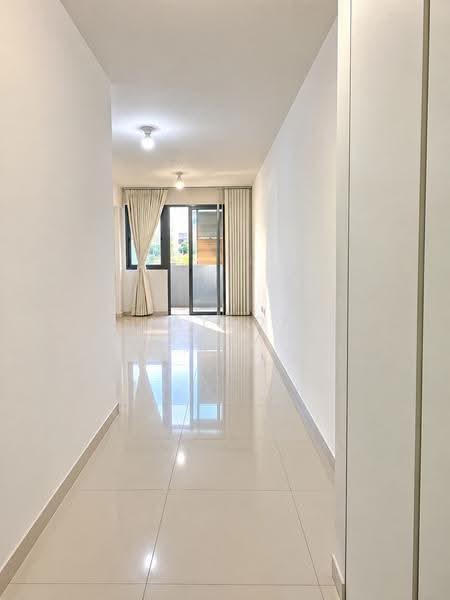 530A Pasir Ris Drive 1, 530A Pasir Ris Drive 1, Pasir Ris / Tampines, 2 Bedrooms, 700 sqft, HDB Flat For Sale, by Jayson Leow, 500279723 - Corridor - PropertyGuru.com.sg