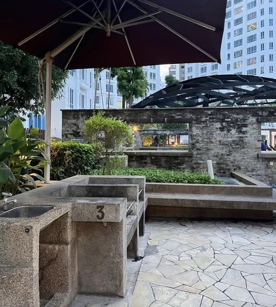 Northoaks, 20 Woodlands Cresent, Admiralty / Woodlands, 3 Bedrooms, 1,238 sqft, Condominium For Sale, by Carol Liew, 500279757 - Exterior BBQ area - PropertyGuru.com.sg