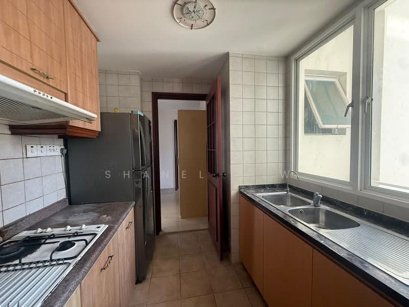 The Tropica, 57 Tampines Avenue 1, Pasir Ris / Tampines, 2 Bedrooms, 990 sqft, Condominium For Rent, by Shanel Liew, 500279759 - Kitchen - PropertyGuru.com.sg