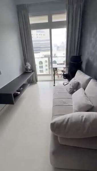 8 Bassein, 8 Bassein Road, Newton / Novena, 1 Bedroom, 452 sqft, Condominium For Sale, by Johnny Chia, 500279766 - Living Room - PropertyGuru.com.sg