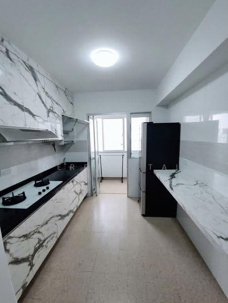 810 Choa Chu Kang Avenue 7, 810 Choa Chu Kang Avenue 7, Dairy Farm / Bukit Panjang / Choa Chu Kang, 3 Bedrooms, 1,001 sqft, HDB Flat For Sale, by Derrick Tai, 500279770 - Kitchen - PropertyGuru.com.sg