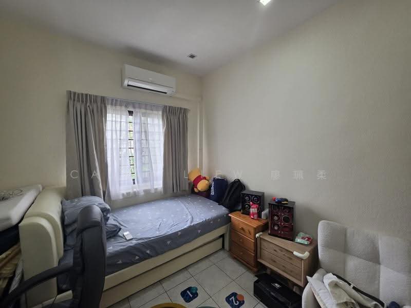 588297, Sian Tuan Ave, Clementi Park / Upper Bukit Timah, 4 Bedrooms, 5,024 sqft, Semi-Detached House For Sale, by Carol Liew 廖珮柔, 500279775 - Bedroom - PropertyGuru.com.sg