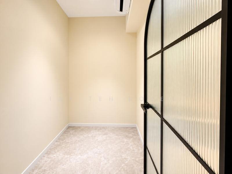 Sell as Brand New! 1+Study+Loft @ Irwell Hill Residences by CDL, Orchard / River Valley, 1 Bedroom, 646 sqft, Condominium For Sale, by Ian Teh Boleh, 500279780 - Interior - PropertyGuru.com.sg