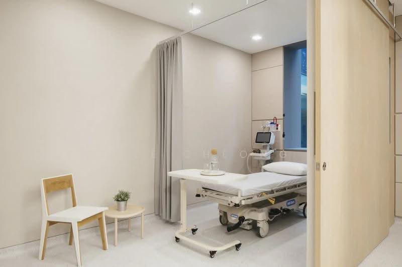 Novena Specialist Center, 8 Sinaran Drive, Newton / Novena, 4,080 sqft, Medical For Sale, by Elle Cheong, 500279786 - Interior - CommercialGuru.com.sg