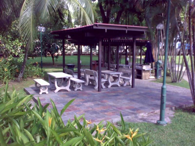 Lakepoint Condo, 8 Lakepoint Drive, Boon Lay / Jurong / Tuas, Room Rental, 120 sqft, Condominium For Rent, by Kenny Tan, 500279791 - Exterior - PropertyGuru.com.sg
