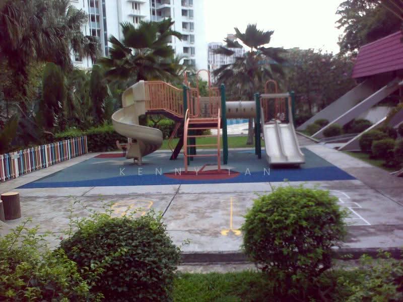 Lakepoint Condo, 8 Lakepoint Drive, Boon Lay / Jurong / Tuas, Room Rental, 120 sqft, Condominium For Rent, by Kenny Tan, 500279791 - Exterior - PropertyGuru.com.sg