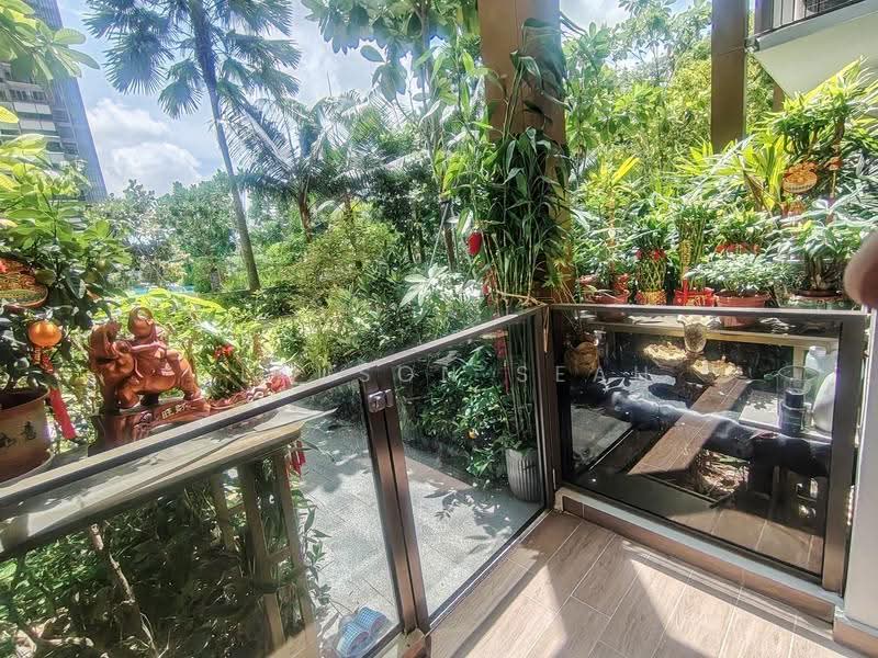 Midwood, 10 Hillview Rise, Dairy Farm / Bukit Panjang / Choa Chu Kang, 2 Bedrooms, 689 sqft, Condominium For Sale, by Clauson Seah, 500279798 - Balcony - PropertyGuru.com.sg