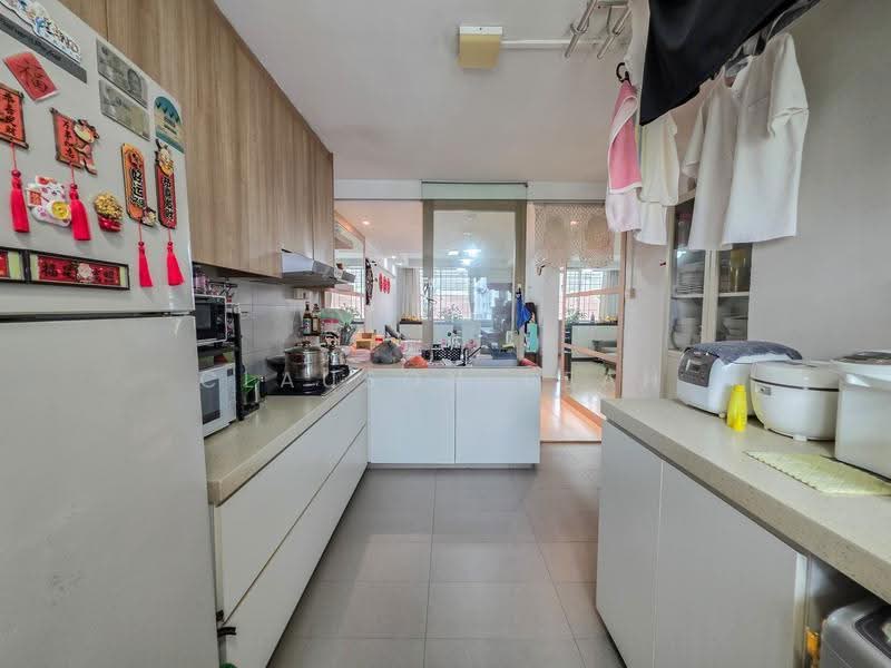 271 Bukit Batok East Avenue 4, 271 Bukit Batok East Avenue 4, Dairy Farm / Bukit Panjang / Choa Chu Kang, Room Rental, 200 sqft, HDB Flat For Rent, by Clauson Seah, 500279810 - PropertyGuru.com.sg