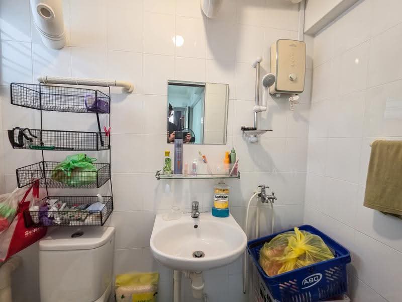 271 Bukit Batok East Avenue 4, 271 Bukit Batok East Avenue 4, Dairy Farm / Bukit Panjang / Choa Chu Kang, Room Rental, 200 sqft, HDB Flat For Rent, by Clauson Seah, 500279810 - PropertyGuru.com.sg