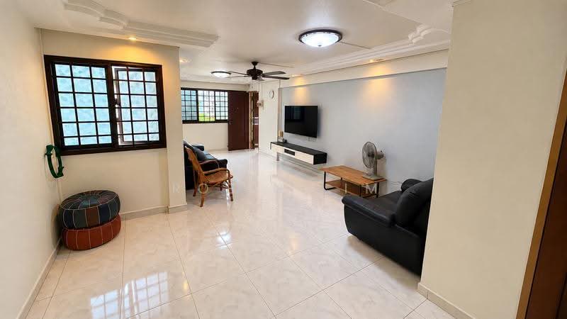 244 Bukit Batok East Avenue 5, 244 Bukit Batok East Avenue 5, Dairy Farm / Bukit Panjang / Choa Chu Kang, 3 Bedrooms, 1,001 sqft, HDB Flat For Rent, by Robin Lim, 500279818 - Living Room - PropertyGuru.com.sg