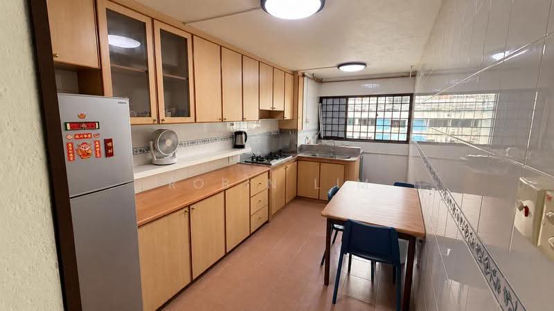 244 Bukit Batok East Avenue 5, 244 Bukit Batok East Avenue 5, Dairy Farm / Bukit Panjang / Choa Chu Kang, 3 Bedrooms, 1,001 sqft, HDB Flat For Rent, by Robin Lim, 500279818 - Kitchen - PropertyGuru.com.sg