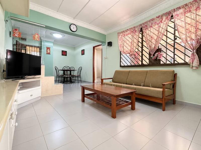 112 Lorong 3 Geylang, 112 Lorong 3 Geylang, Eunos / Geylang / Paya Lebar, 3 Bedrooms, 1,151 sqft, HDB Flat For Sale, by Daryl Michael, 500279835 - Living Room - PropertyGuru.com.sg