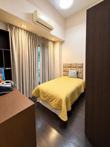 D'Manor, 315 Tanah Merah Kechil Avenue, Bedok / Upper East Coast, 6 Bedrooms, 3,305 sqft, Terraced House For Sale, by Alex Cher, 500279847 - Bedroom - PropertyGuru.com.sg