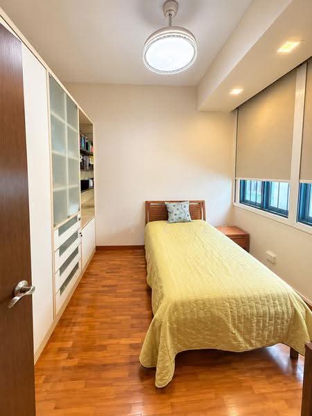 D'Manor, 315 Tanah Merah Kechil Avenue, Bedok / Upper East Coast, 6 Bedrooms, 3,305 sqft, Terraced House For Sale, by Alex Cher, 500279847 - Bedroom - PropertyGuru.com.sg