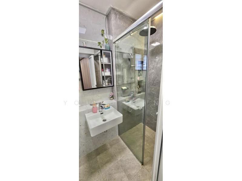 103 Rivervale Walk, 103 Rivervale Walk, Hougang / Punggol / Sengkang, Room Rental, 200 sqft, HDB Flat For Rent, by Young Chng, 500279853 - Bathroom - PropertyGuru.com.sg