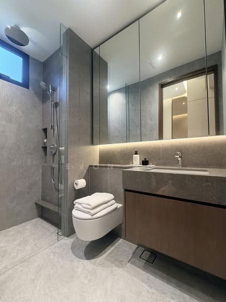 Amberwood at Holland, Tanglin / Holland / Bukit Timah, 4 Bedrooms, 1,227 sqft, Condominium For Sale, by Evon Ng, 500279854 - Bathroom - PropertyGuru.com.sg