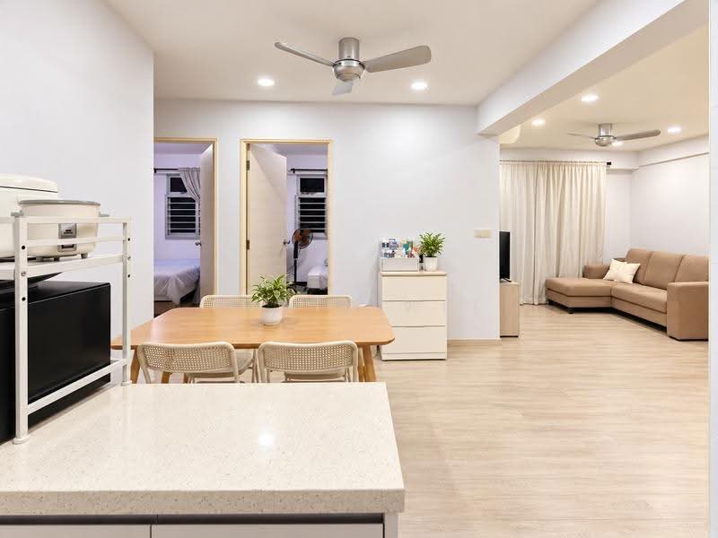 162A Rivervale Crescent, 162A Rivervale Crescent, Hougang / Punggol / Sengkang, 3 Bedrooms, 1,001 sqft, HDB Flat For Sale, by Edwin Wee, 500279858 - Living Room - PropertyGuru.com.sg