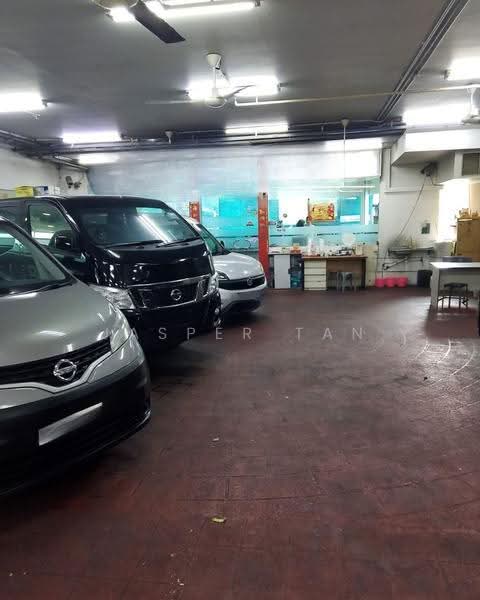Automobile Megamart, 61 Ubi Avenue 2, Eunos / Geylang / Paya Lebar, 2,992 sqft, Light Industrial (B1) For Sale, by Jasper Tan, 500279880 - Car Park - CommercialGuru.com.sg