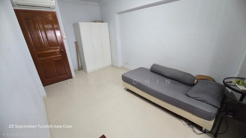 122 Lorong 2 Toa Payoh, 122 Lorong 2 Toa Payoh, Balestier / Toa Payoh, Room Rental, 100 sqft, HDB Flat For Rent, by Cindy Chin, 500279883 - Bedroom - PropertyGuru.com.sg