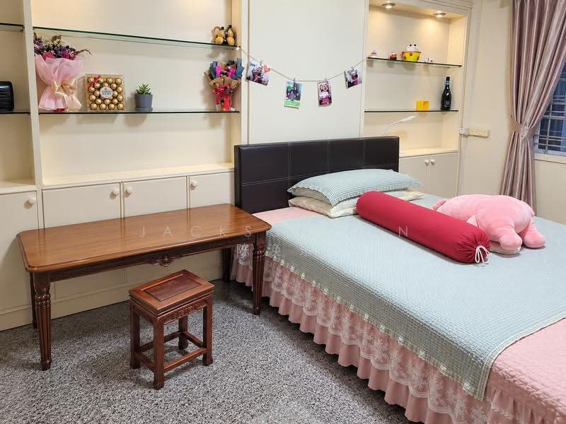 135 Jalan Bukit Merah, 135 Jalan Bukit Merah, Alexandra / Commonwealth, 3 Bedrooms, 1,453 sqft, HDB Flat For Rent, by Jackson Tan 陈涣乐, 500279887 - Bedroom - PropertyGuru.com.sg