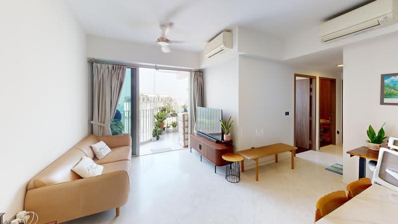 Queens Peak, 1 Dundee Road, Alexandra / Commonwealth, 3 Bedrooms, 850 sqft, Condominium For Sale, by Freya Lim, 500279892 - Living Room - PropertyGuru.com.sg