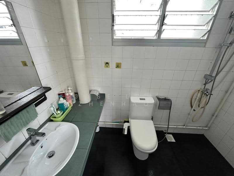 619 Woodlands Drive 52, 619 Woodlands Drive 52, Admiralty / Woodlands, 3 Bedrooms, 990 sqft, HDB Flat For Sale, by Jose Loh Zhenhao, 500279912 - Bathroom - PropertyGuru.com.sg