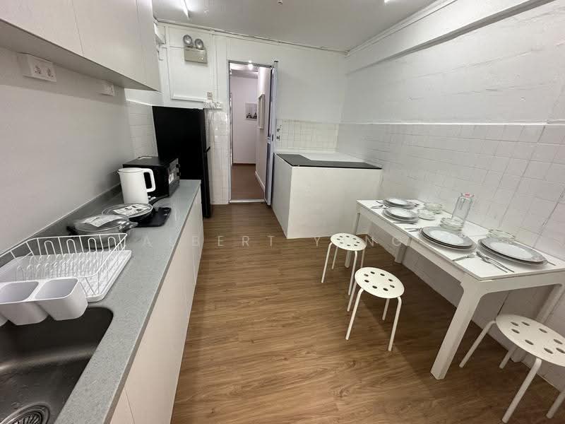 418 Bedok North Avenue 2, 418 Bedok North Avenue 2, Bedok / Upper East Coast, Room Rental, 120 sqft, HDB Flat For Rent, by Albert Yang, 500279919 - Kitchen - PropertyGuru.com.sg