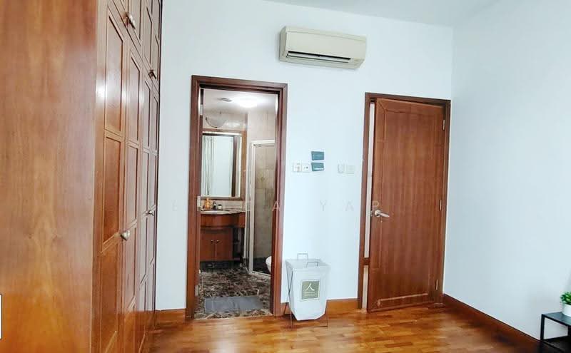 Tanglin View, 156 Prince Charles Crescent, Alexandra / Commonwealth, Room Rental, 200 sqft, Condominium For Rent, by Erica Yap, 500279927 - Bedroom - PropertyGuru.com.sg