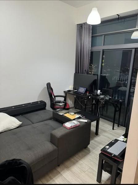 J Gateway, 6 Gateway Drive, Boon Lay / Jurong / Tuas, 2 Bedrooms, 678 sqft, Condominium For Sale, by Vivian Tan, 500279930 - Living Room - PropertyGuru.com.sg