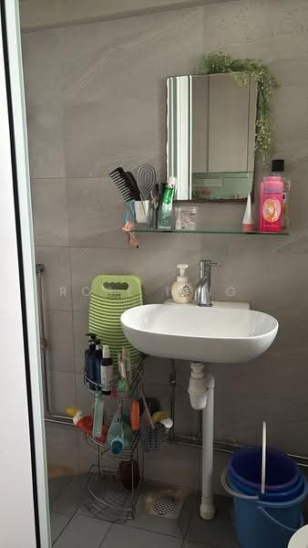 308A Anchorvale Road, 308A Anchorvale Road, Hougang / Punggol / Sengkang, Room Rental, 150 sqft, HDB Flat For Rent, by Rose Ting, 500279931 - Bathroom - PropertyGuru.com.sg