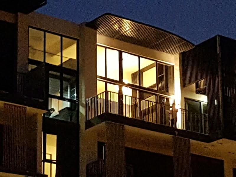 River Isles, 68 Edgedale Plains, Hougang / Punggol / Sengkang, 3 Bedrooms, 2,002 sqft, Condominium For Sale, by Dessmond Lai, 500279936 - Balcony - PropertyGuru.com.sg