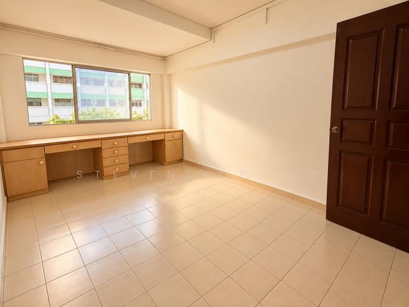 262 Yishun Street 22, 262 Yishun Street 22, Sembawang / Yishun, 3 Bedrooms, 1,119 sqft, HDB Flat For Sale, by Steven Joe Tan, 500279939 - Study - PropertyGuru.com.sg