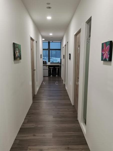 Tradehub 21, 18 Boon Lay Way, Boon Lay / Jurong / Tuas, 130 sqft, Light Industrial (B1) For Rent, by Ben Chew, 500279943 - Corridor - CommercialGuru.com.sg