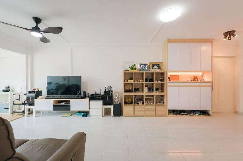 607 Choa Chu Kang Street 62, 607 Choa Chu Kang Street 62, Dairy Farm / Bukit Panjang / Choa Chu Kang, 3 Bedrooms, 1,453 sqft, HDB Flat For Sale, by Ryan Low, 500279944 - Living Room - PropertyGuru.com.sg