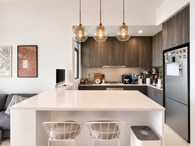 Principal Garden, 91 Prince Charles Crescent, Alexandra / Commonwealth, 2 Bedrooms, 807 sqft, Condominium For Sale, by Carrie Chin, 500279962 - Kitchen - PropertyGuru.com.sg