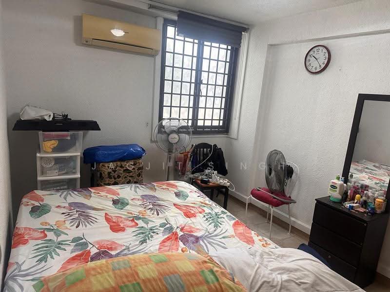 108 Serangoon North Avenue 1, 108 Serangoon North Avenue 1, Hougang / Punggol / Sengkang, 2 Bedrooms, 646 sqft, HDB Flat For Rent, by JAGJIT SINGH, 500279968 - Bedroom - PropertyGuru.com.sg