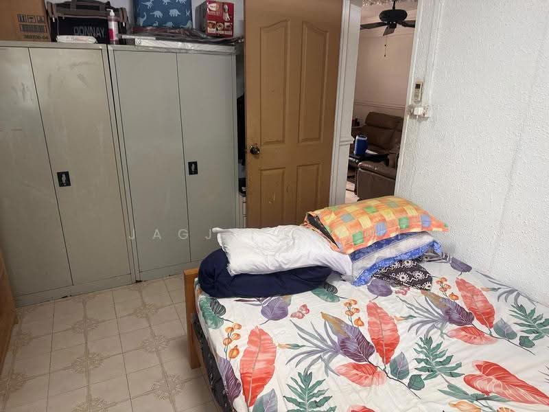 108 Serangoon North Avenue 1, 108 Serangoon North Avenue 1, Hougang / Punggol / Sengkang, 2 Bedrooms, 646 sqft, HDB Flat For Rent, by JAGJIT SINGH, 500279968 - Bedroom - PropertyGuru.com.sg