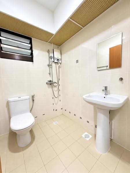 365A Upper Serangoon Road, 365A 365A, Hougang / Punggol / Sengkang, 2 Bedrooms, 721 sqft, HDB Flat For Sale, by JAY PECK, 500279970 - PropertyGuru.com.sg