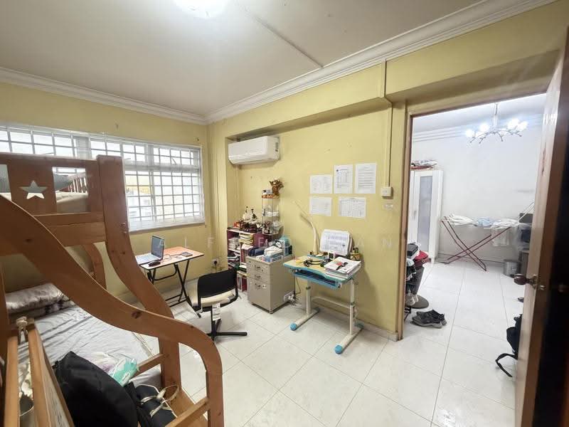 637 Pasir Ris Drive 1, 637 Pasir Ris Drive 1, Pasir Ris / Tampines, 4 Bedrooms, 1,324 sqft, HDB Flat For Sale, by Alfred Tan, 500279973 - Bedroom - PropertyGuru.com.sg