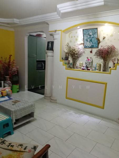 636 Hougang Avenue 8, 636 Hougang Avenue 8, Hougang / Punggol / Sengkang, Room Rental, 110 sqft, HDB Flat For Rent, by Evelyn Yew, 500279981 - Living Room - PropertyGuru.com.sg