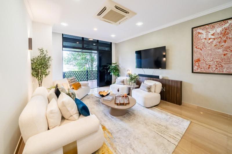 The Summit, 453 Upper East Coast Road, Bedok / Upper East Coast, 3 Bedrooms, 1,528 sqft, Condominium For Sale, by Tian Wenbin, 500279993 - Living Room - PropertyGuru.com.sg