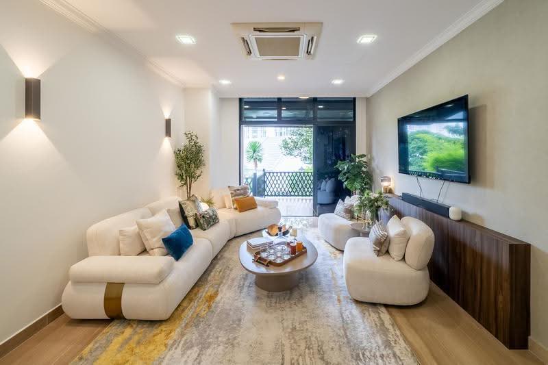 The Summit, 453 Upper East Coast Road, Bedok / Upper East Coast, 3 Bedrooms, 1,528 sqft, Condominium For Sale, by Tian Wenbin, 500279993 - Living Room - PropertyGuru.com.sg