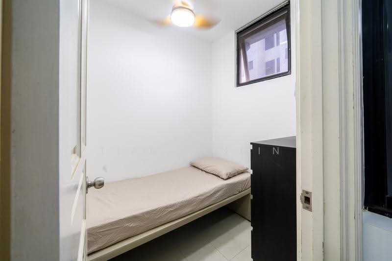 The Summit, 453 Upper East Coast Road, Bedok / Upper East Coast, 3 Bedrooms, 1,528 sqft, Condominium For Sale, by Tian Wenbin, 500279993 - Bedroom - PropertyGuru.com.sg